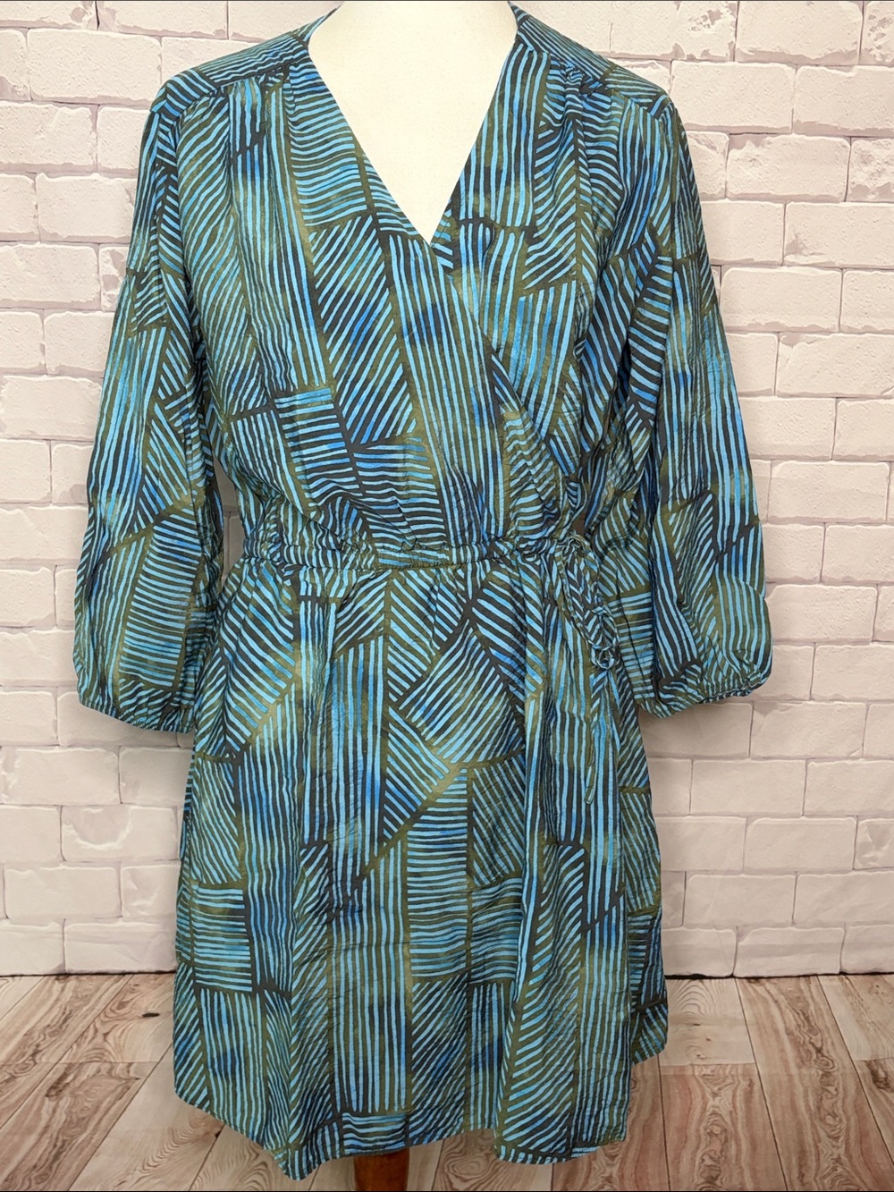 Time and Tru Blue & Black Striped Wrap-Style Women’s Dress Size Large (12-14)